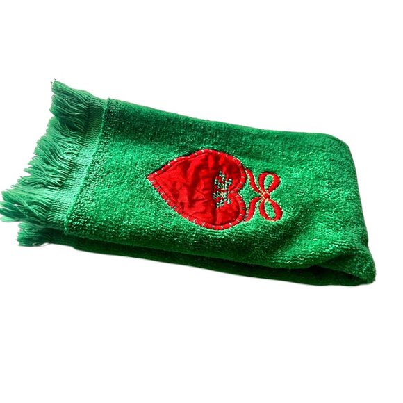 Cannon & St. Nicholaus Christmas Hand Towels With Embroidered Heart & Tree Desig - Picture 12 of 16